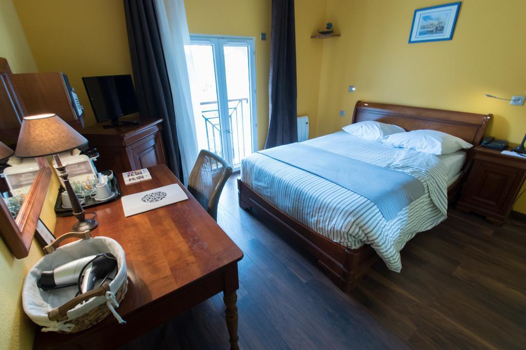Auberge Du Manet Montigny-le-Bretonneux Kültér fotó